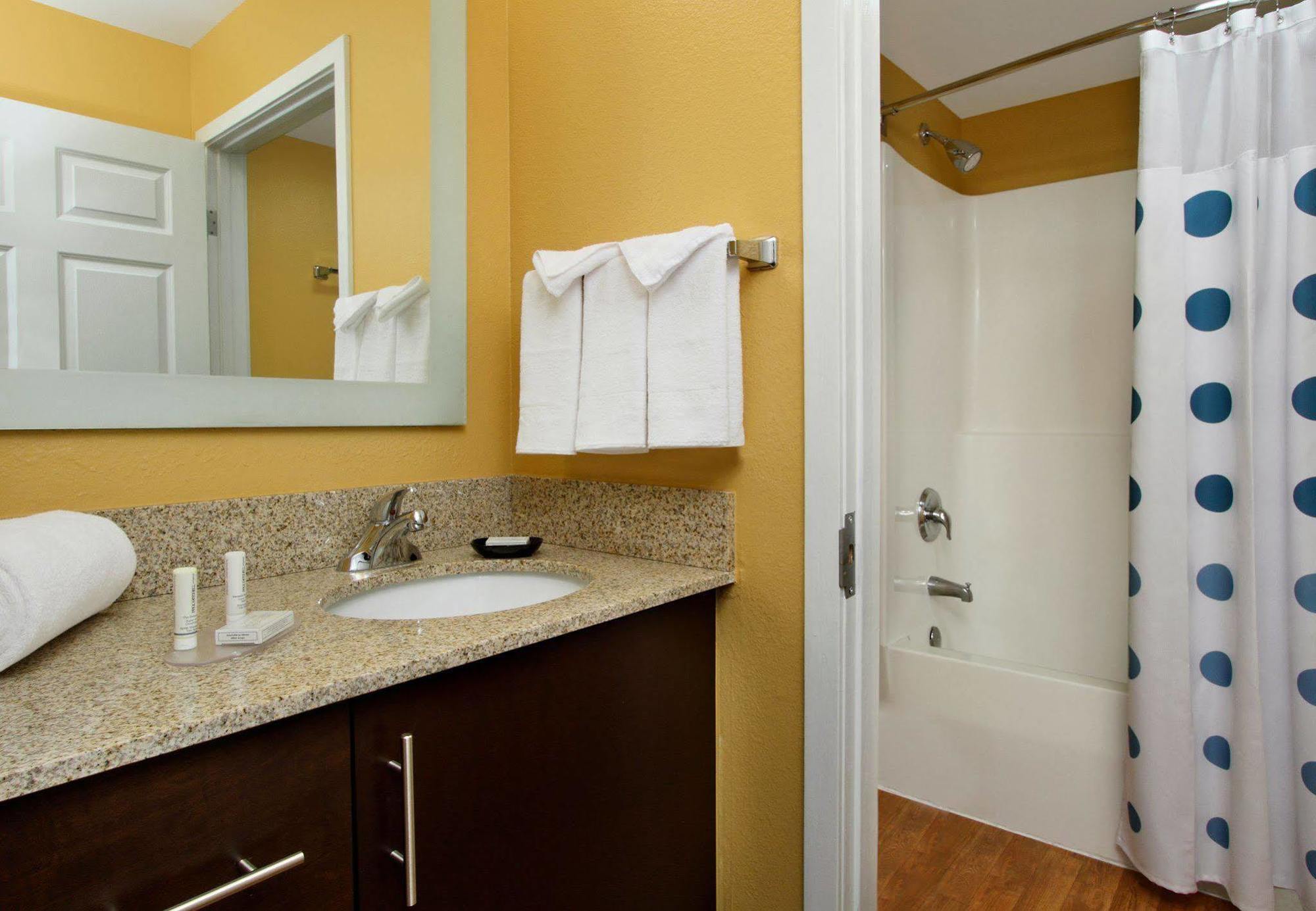 Towneplace Suites Newark Silicon Valley Exterior photo