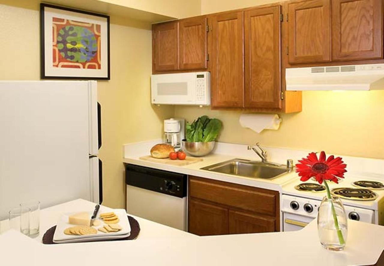 Towneplace Suites Newark Silicon Valley Room photo